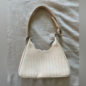 Cream shoulder bag